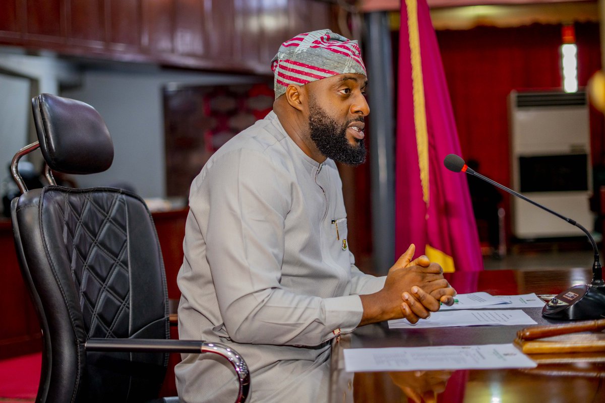 Adebo_ogund's tweet image. At today’s plenary session, we deliberated on key motions and reports addressing justice, environmental safety, disaster relief, and healthcare modernization:
A report was reviewed on operationalizing Grade C Customary Courts to reduce the burden on higher courts and bring…