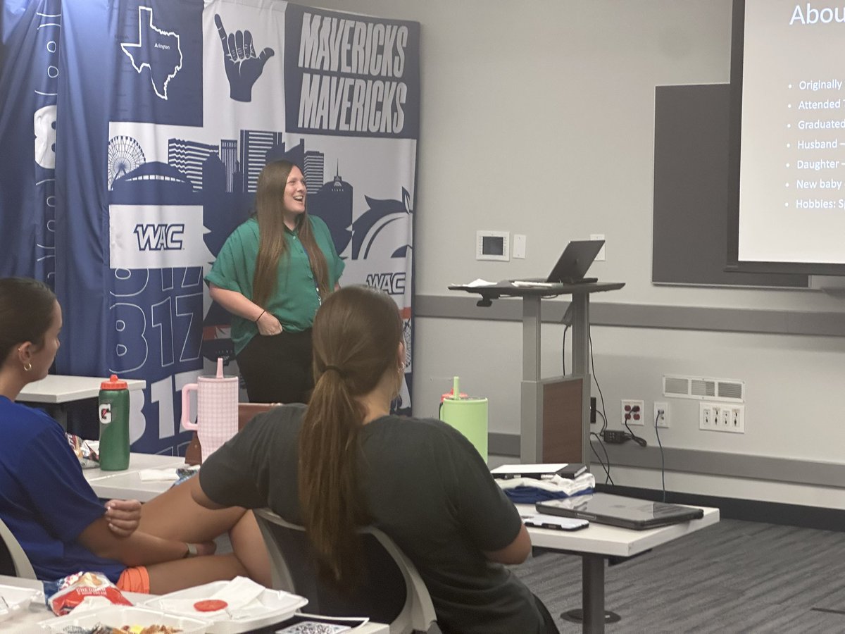 UTA_SA_Dev's tweet image. Yesterday, we had an amazing “Locker Room Talk” with our @utamavsvb team featuring Katie Morgan from the Texas Rangers! ⚾️💼
Katie shared her journey from being a college student-athlete to building a successful career with the Rangers.