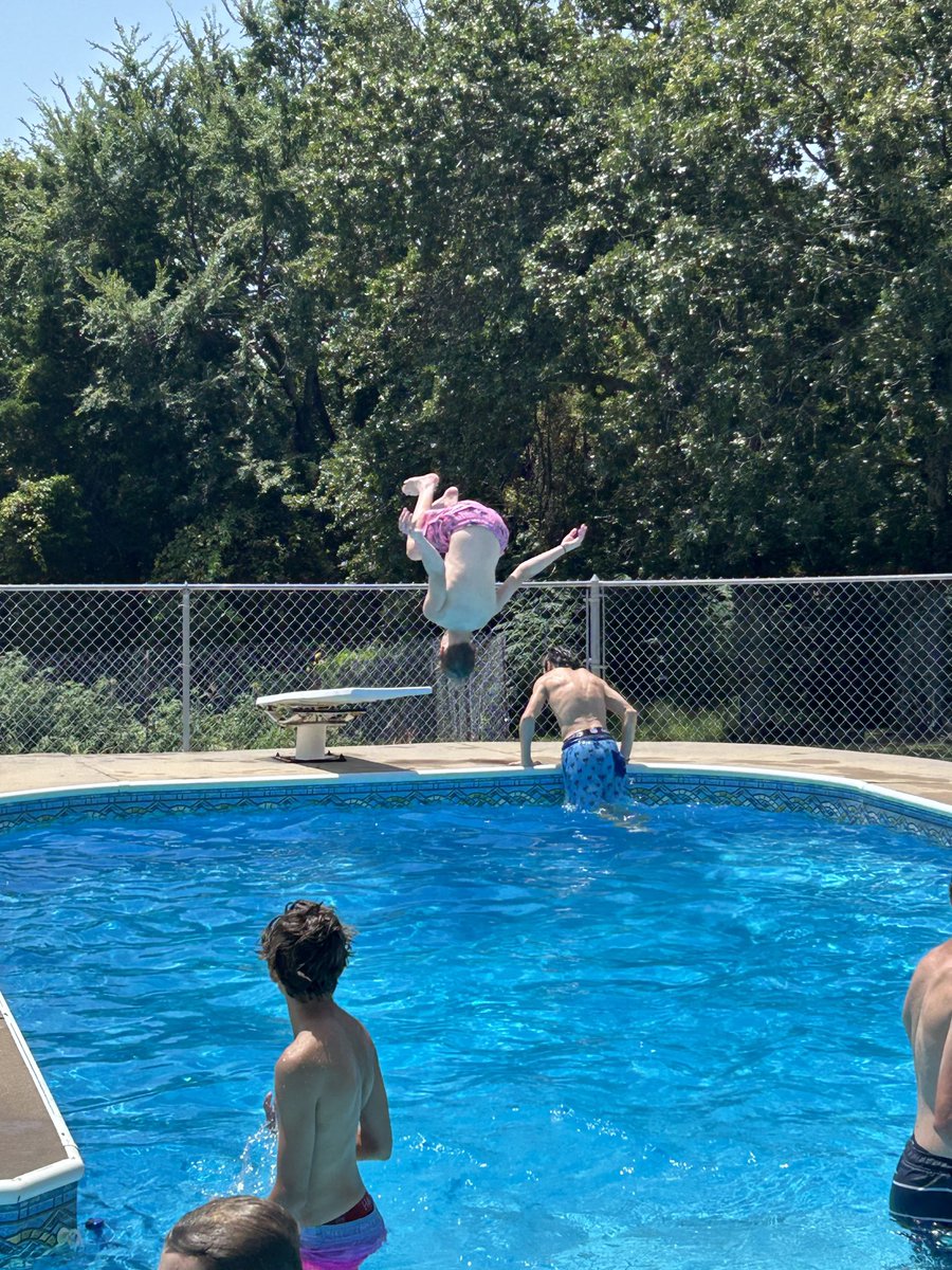 Alma_golf tweet media