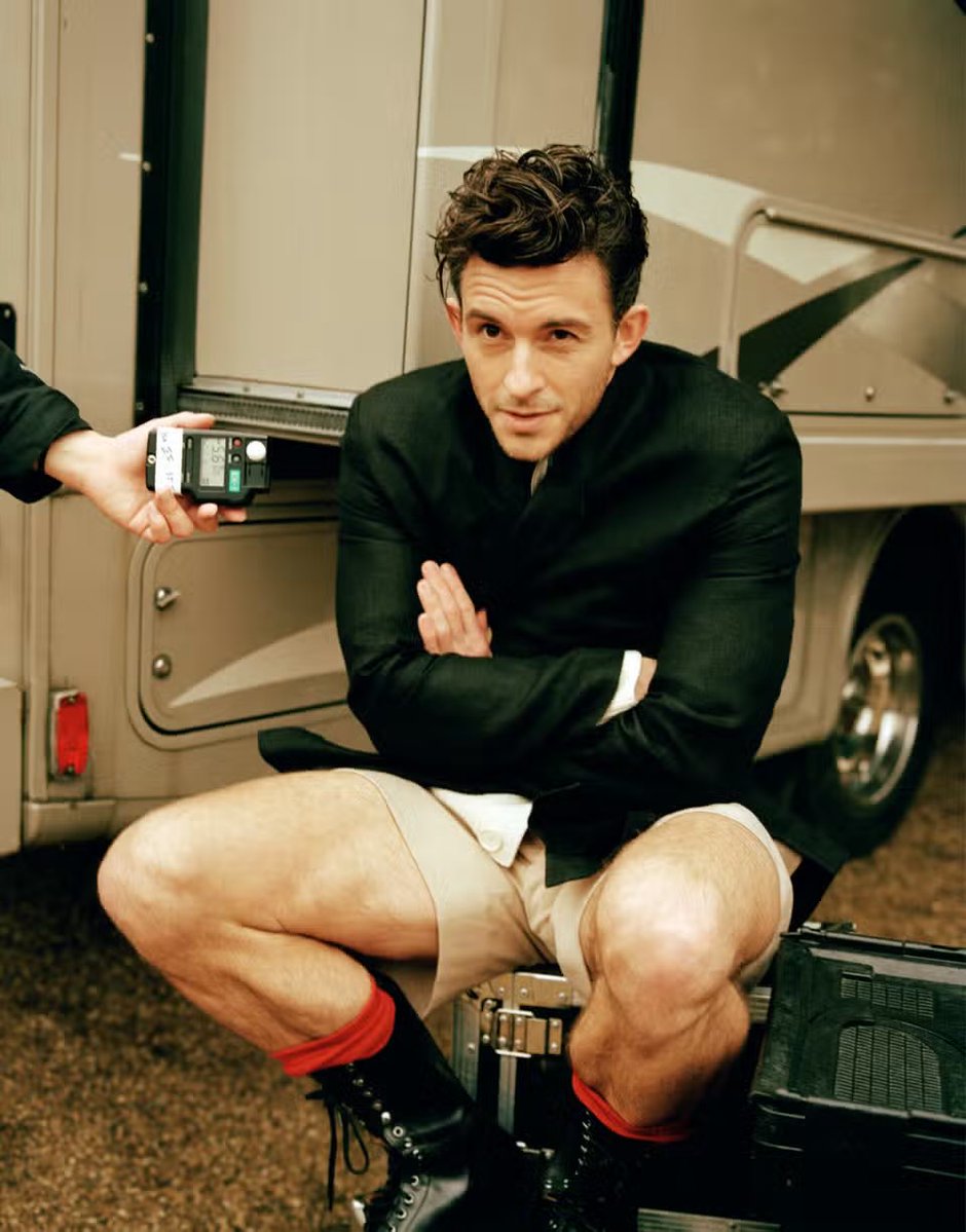 oneperfectscene's tweet image. jonathan bailey