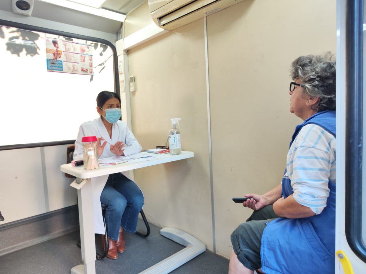 En una jornada de compromiso, los profesionales del <a href="/policlinicoasu/">Policlínico Municipal de Asunción</a>  estuvieron presentes brindando atención médica gratuita a los vecinos del bo San Pablo. Desde tempranas horas, muchas familias se acercaron para recibir controles, consultas y esa contención que tanto se valora