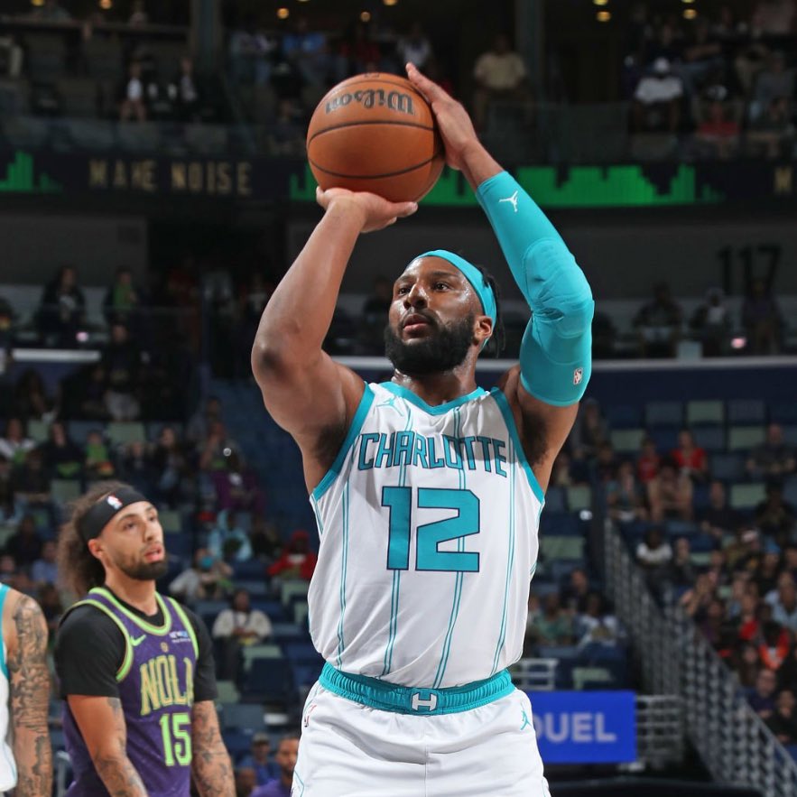 BradeauxNBA's tweet image. Houston’s updated 14 man roster after signing Josh Okogie:
Fred VanVleet
Amen Thompson
Kevin Durant
Jabari Smith Jr.
Alperen Şengün
Reed Sheppard | Aaron Holiday
Tari Eason | Josh Okogie | Jae’Sean Tate
Dorian Finney-Smith | Jeff Green
Steven Adams | Clint Capela