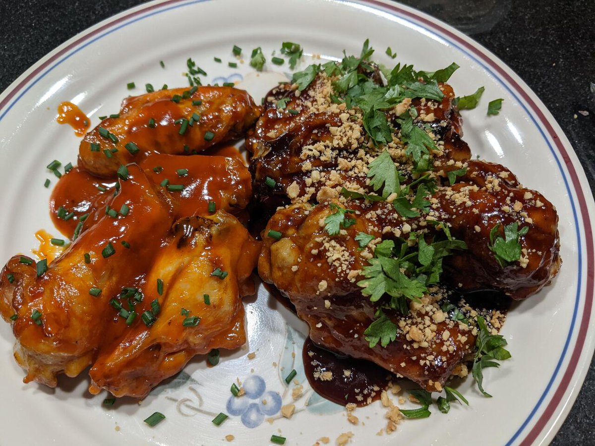 homevsfastfood's tweet image. [homemade] chicken wings
👉 homecookingvsfastfood.com
#homemadechickenwings #chickenwings #wingrecipe #foodie #yum #homecooking #food #recipes #foodpic #foodie #foodlover #cooking #hungry #goodfood #homecookingvsfastfood