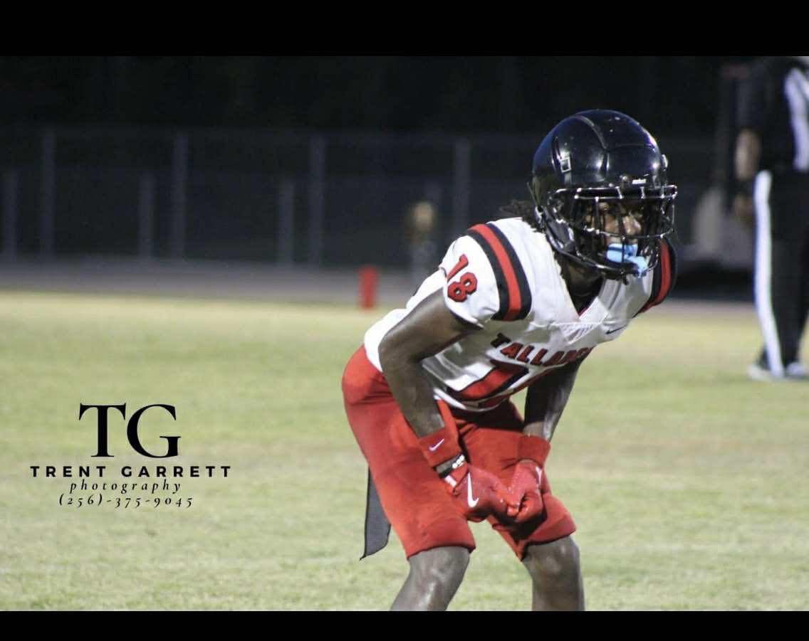 CentralAlabama3's tweet image. 🚨 Cordell Curry
DB/WR | Talladega High | C/O 2026
Playmaker on both sides of the ball. Physical DB, explosive WR.

@CoachWash56 @CoachDanLanning @CoachHuff @CoachGolesh @CoachTRob @Coach_Sark @CoachBobShoop @CoachJamesC99 #RecruitBama #CentralAlabamaStandouts #ClassOf2026