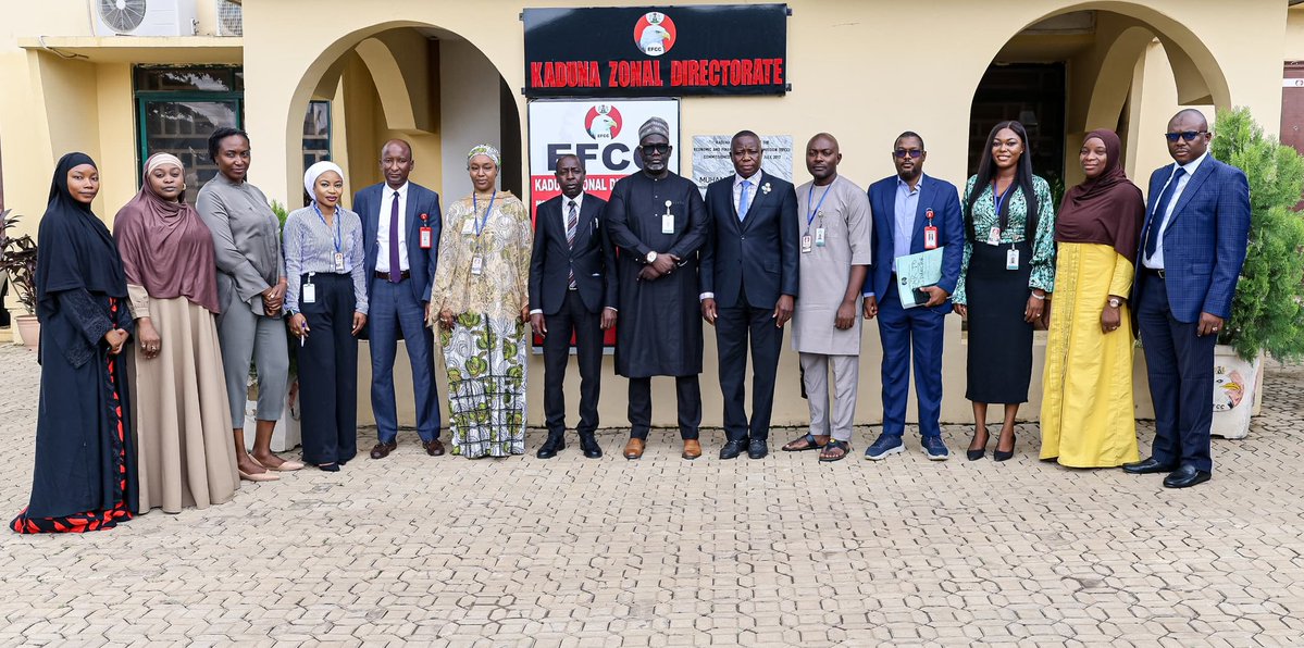 officialEFCC's tweet image. FCCPC to Partner EFCC in Anti-corruption Fight
The Federal Competition and Consumer Protection Commission, FCCPC, has declared its resolve to work in partnership with the Economic and Financial Crimes Commission, EFCC in the fight against corruption.
This was conveyed by…