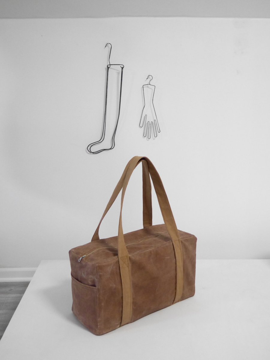 ibreakantiques's tweet photo. weekender i made and waxed by hand https://t.co/vpR6Hiraje