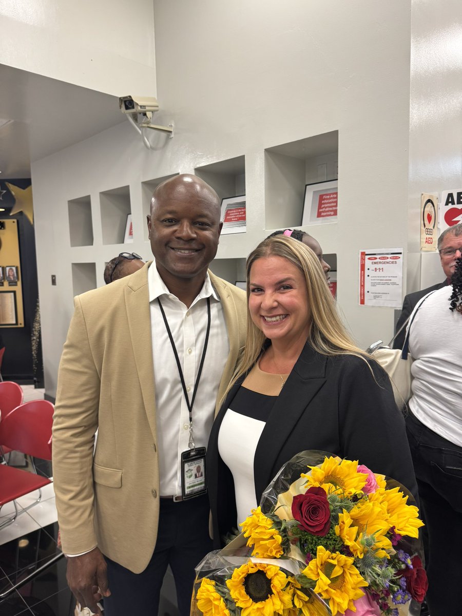 I’m beyond proud to share that I’ve officially stepped into my new role as Assistant Principal at Dania Elementary! Thank you to everyone who believed in me, supported me, challenged me, and celebrated with me along the way. The best is yet to come