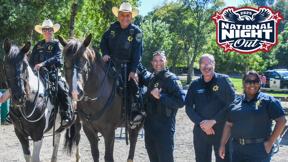 EBRPD's tweet image. Join the Park District's Public Safety Division for a fun, FREE evening at National Night Out at Lake Chabot on Tuesday, Aug. 5 from 4 to 7 p.m. Meet Park District police, fire, and lifeguard personnel and enjoy games, activities, snacks, and socializing. ebparks.org/we-celebrate/n…