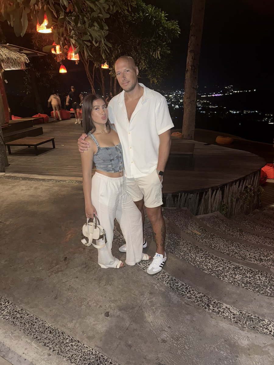 handsomebstrd's tweet image. My daughter is amazing! 🫶
Quality time is so important ✅
Don’t forget
Spend time with your loved ones!