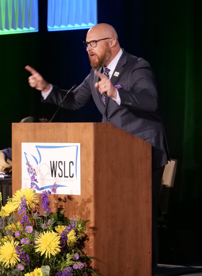 WAAFLCIO's tweet image. Thank you to @JPSmithEA of the @AFLCIO for joining us at the 2025 WSLC Convention and reminding us that when we fight, WE WIN!