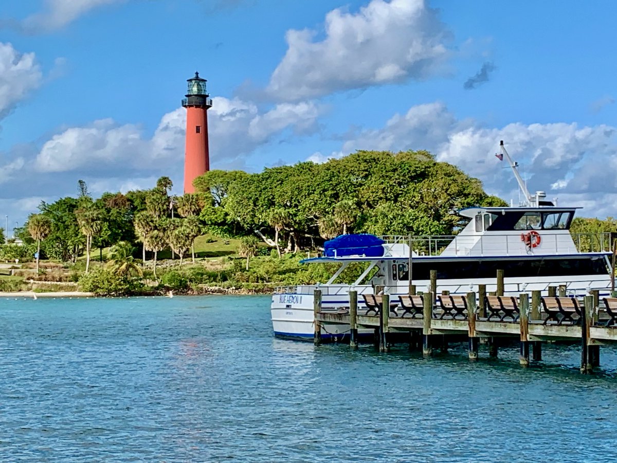 terryanzur's tweet image. A4 #TRLT A must-see near me is the Jupiter lighthouse, which has saved countless ships from wrecking on the Florida shoals since 1866. @t_jh2009 @RTWBarefoot @TheTravelCamel @LindaPeters64