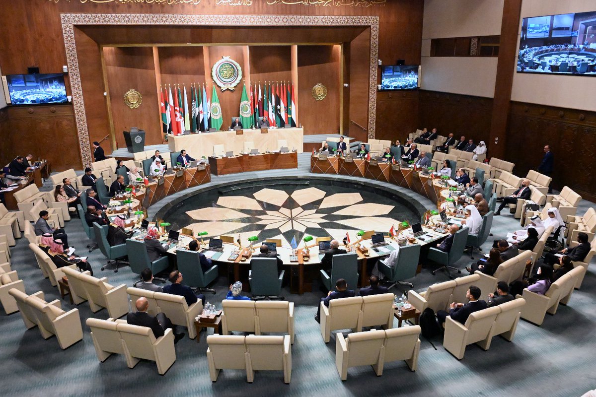 NadeebQa's tweet image. 🇵🇸🇶🇦| دولة قطر تُشارك في اجتماع الدورة غير العادية لمجلس الجامعة العربية حول الأوضاع الإنسانية الخطيرة في قطاع #غزة ومخططات الاحتلال بالمسجد الإبراهيمي
• طالب المجلس بضرورة التحرك الفوري لوقف العدوان الإسرائيلي وكسر الحصار المفروض على غزة ويؤكد التمسك الكامل بالسيادة الفلسطينية…