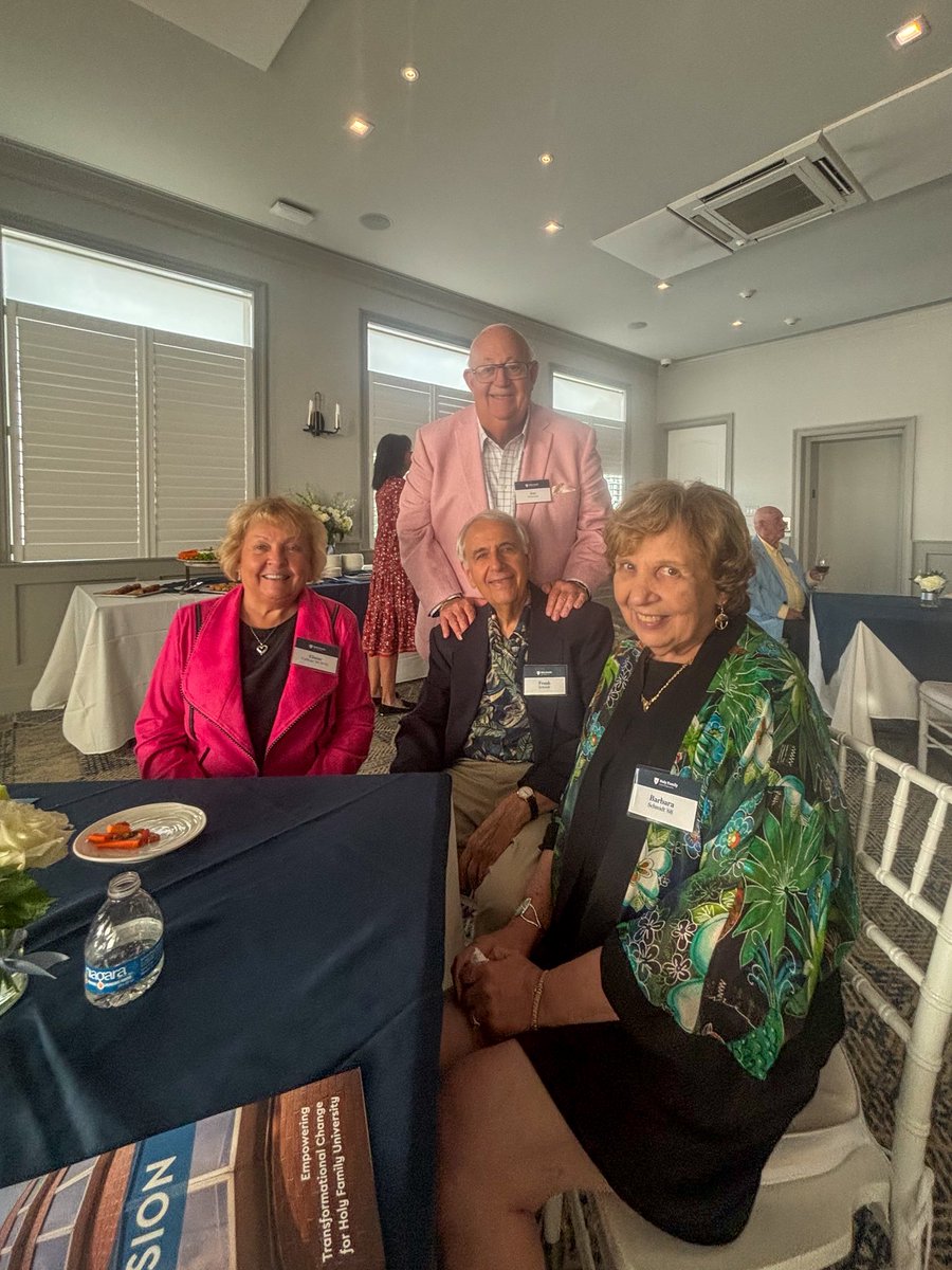 HFUPresident's tweet image. It was an honor to host our first annual Summer Reception at the beautiful Union League National. Grateful to Board of Trustees member Joe Slabinski and his wife, Donna, for their generous support, and to all the trustees, alumni, and friends who joined us for a wonderful day.