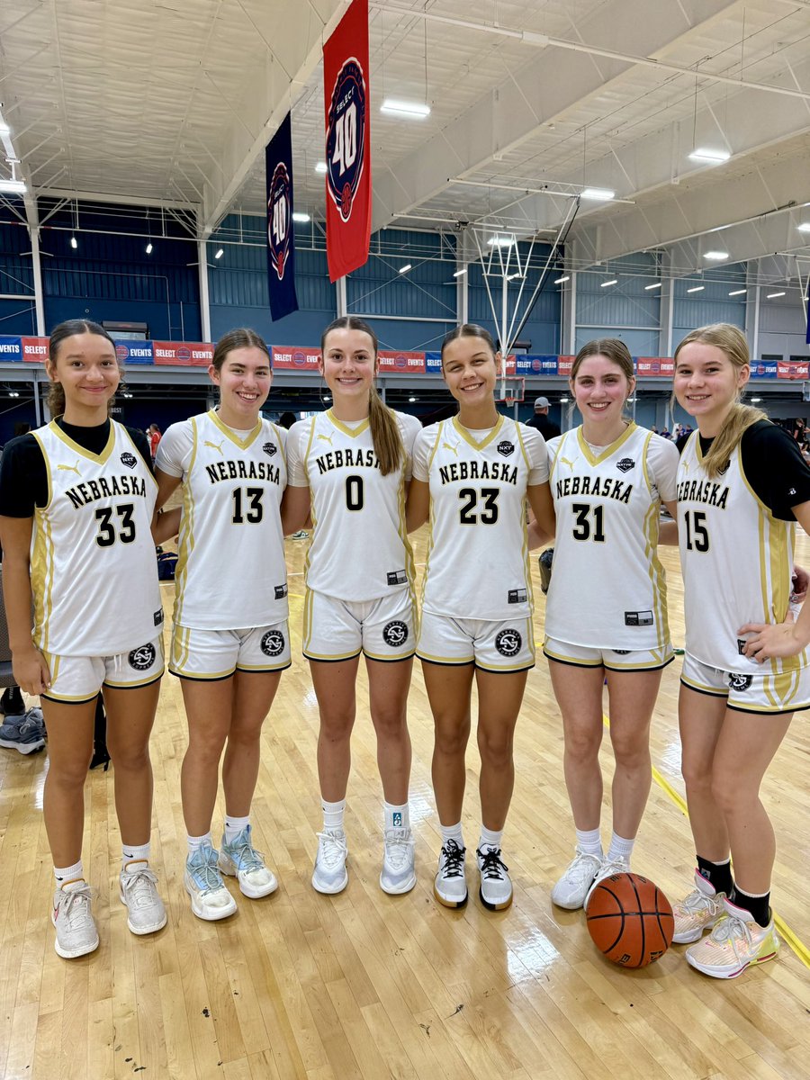 L_farrington's tweet photo. Congrats to the 15U @NESupremeGirls team for finishing 3rd at Select 40 - The Finale! Proud of @efarring09 and @nfarring09 for consistently showing up and working hard on skills/conditioning all summer. The squad battled through adversity, showed heart, and never backed down! https://t.co/fFyP9OkSIF