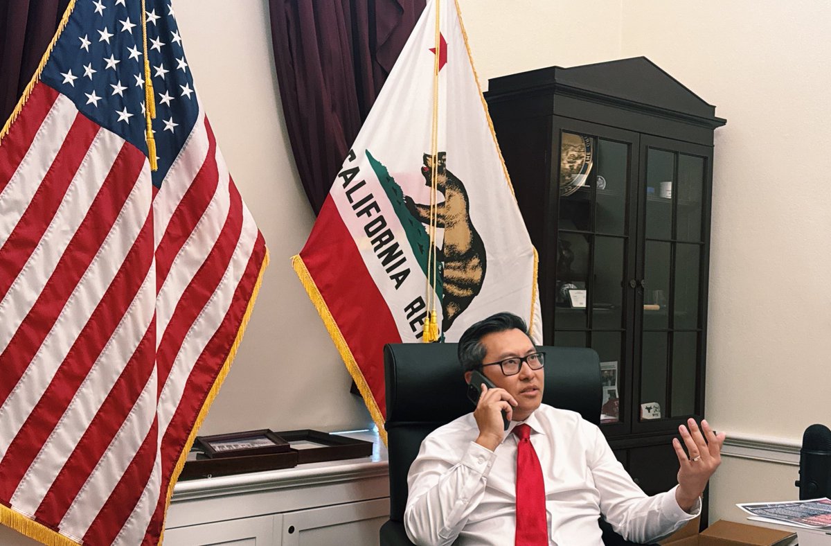 RepVinceFong's tweet image. Great catching up with our @KernCountyDA on my hometown station @KNZRAMFM! We talked about the One Big Beautiful Bill, ending federal $$ for the failed high-speed rail, and my upcoming bill to strengthen America’s supply chain 🚄📦🇺🇸