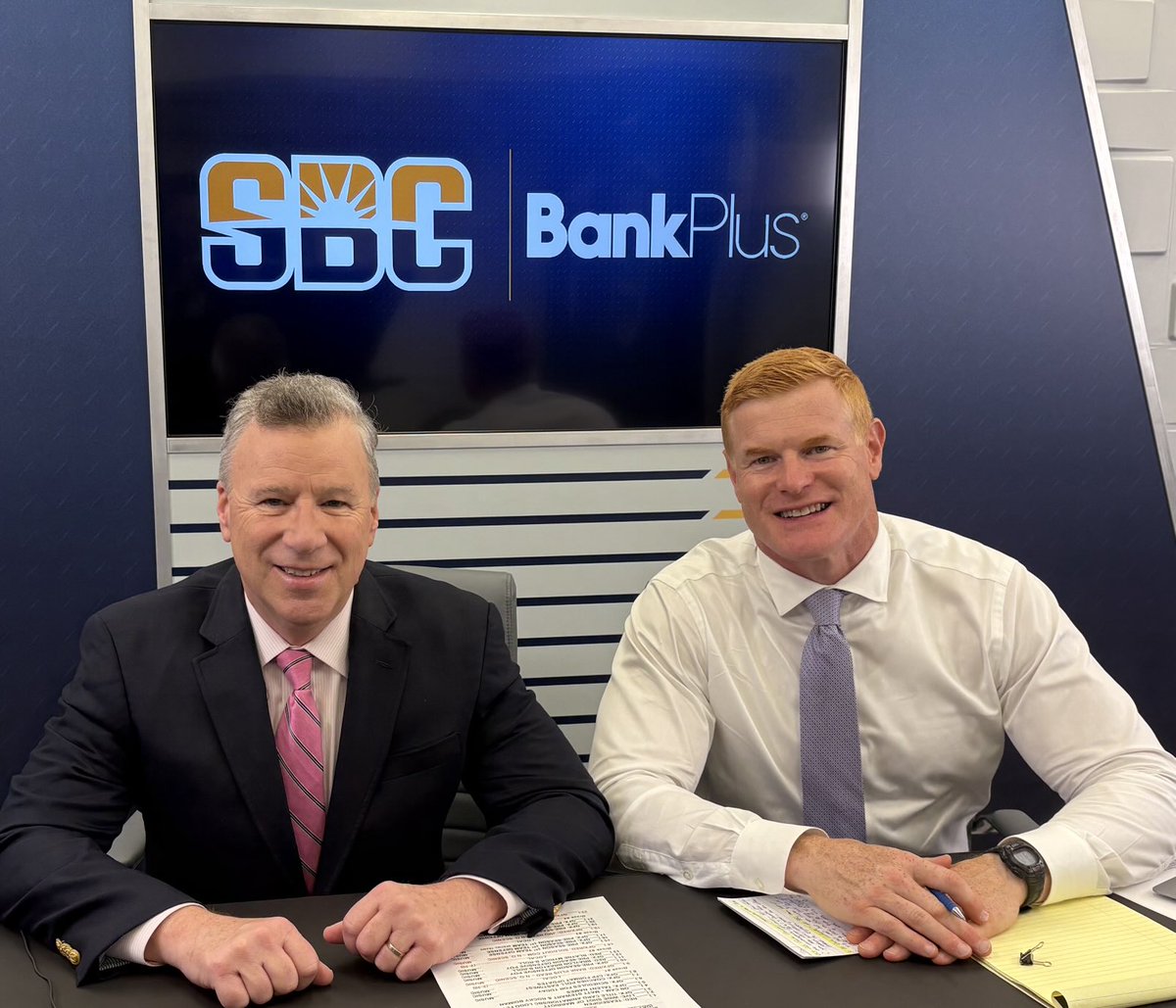 MattStewartTV's tweet image. Day One @SunBeltFB Media Days continues in New Orleans. Join @ROCKYBOIMAN50 and me in our @BankPlus @SunBelt Superdome Studio 1:30pCT on @ESPN+
1:40p @AStateFB
2:10p @TXSTATEFOOTBALL
2:40p @ULM_FB
Coaches and Players