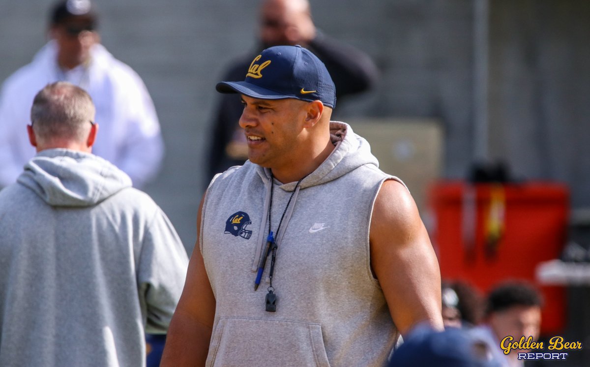 CalBearsOn3's tweet image. "There's no rank in order when they go in that meeting room. They go into there, they work together, they collaborate and they come out with amazing strategies for the teams we play.” – Cal DL Aidan Keanaaina on ACC Network about the Bears' staff changes
on3.com/boards/threads…