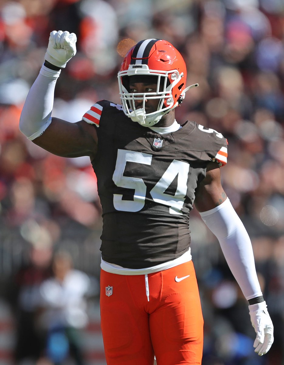 PHLY_Eagles's tweet image. Eagles are signing EDGE Ogbo Okoronkwo and DT Jacob Sykes
The are also waiving DE KJ Henry and RB Lew Nichols