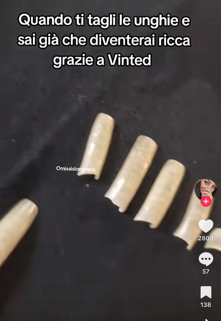 FranAltomare's tweet image. Sono tentato di saperne di più. O forse no. Meglio di no.
