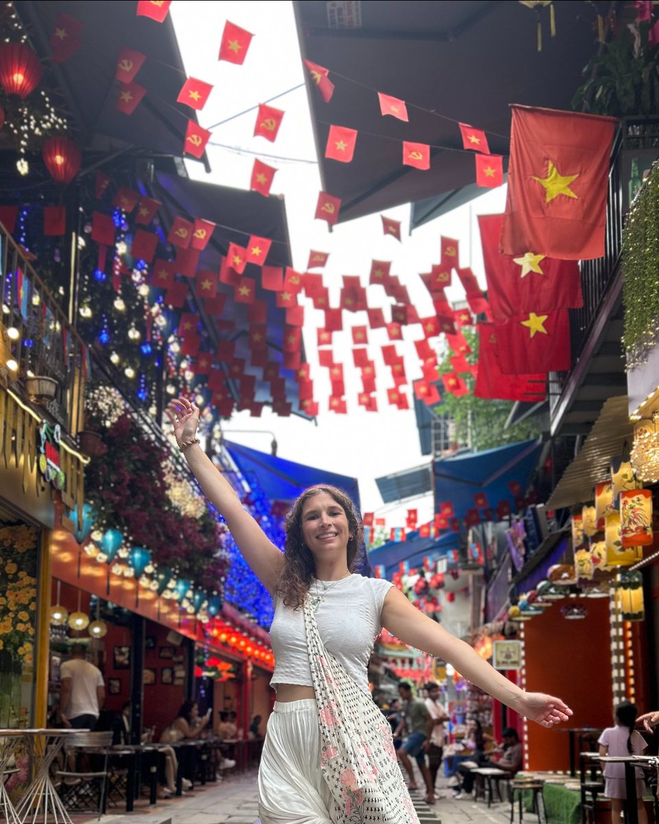 UofL Public Health (@ulsphis) on Twitter photo "My name is Alyssa Kearney & I am an (almost) third year PhD student in Health Promotion & Behavioral Sciences. This summer, I was able to travel with the @kentssw. Follow along tomorrow on Insta, <a href="/ulsphis/">UofL Public Health</a>, for my social media takeover to learn more about study abroad & Vietnam!" "My name is Alyssa Kearney & I am an (almost) third year PhD student in Health Promotion & Behavioral Sciences. This summer, I was able to travel with the @kentssw. Follow along tomorrow on Insta, <a href="/ulsphis/">UofL Public Health</a>, for my social media takeover to learn more about study abroad & Vietnam!"