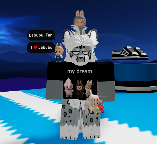 pawjobsatwork's tweet image. made this abomination while trying to make an avatar that's closer to my sona