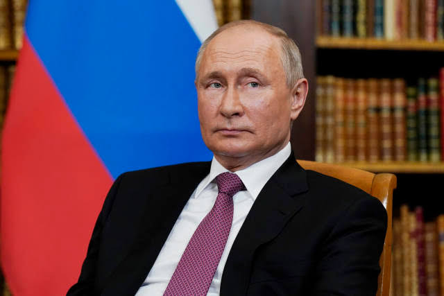 World_Affairs11's tweet image. BREAKING:
Russia says deployment American nuke in Britain will create global security concerns.