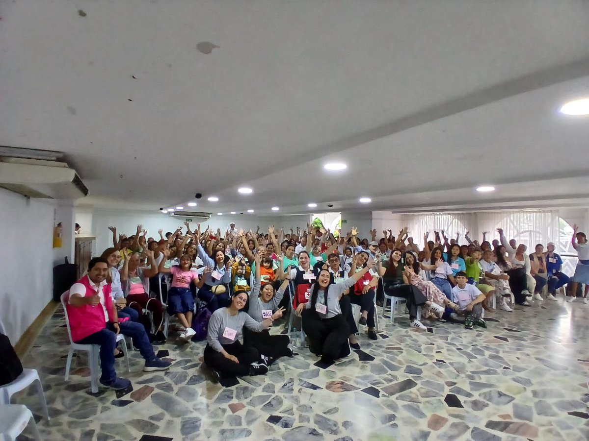 MinSaludCol's tweet image. ¡Iniciamos los encuentros regionales de las redes sociales y comunitarias!🫂
El primer turno fue para las redes sociales de #Cúcuta y #VillaDelRosario. 1⃣6⃣ organizaciones comunitarias, redes y colectivos locales se reunieron para compartir sus experiencias, intercambiar…