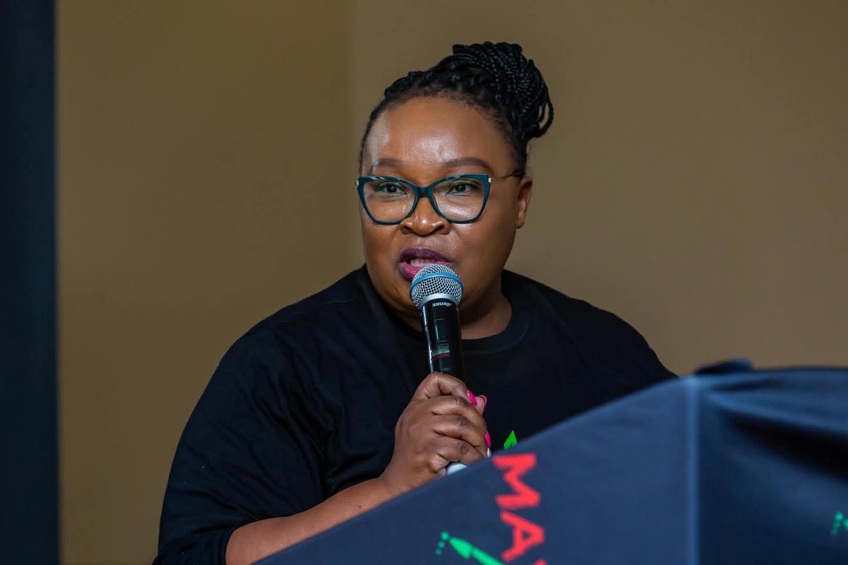Absolute_Kganki's tweet image. Lebitso la mafumahadi a le bokwe. Mayibuye iAfrika! 🖤❤️💚