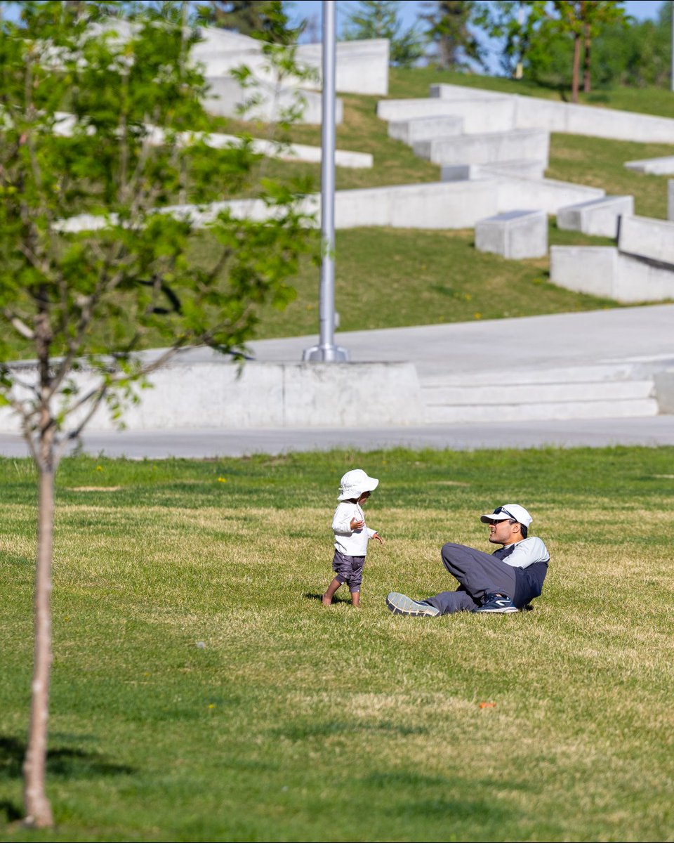University District (@udistrictyyc) on Twitter photo Make your own picnic in Central Commons Park ☀️
Grab your picnic picks from <a href="/saveonfoods/">Save-On-Foods</a> @healwellness <a href="/monogramco/">Monogram Coffee</a> and @fuwa_fuwayyc then head to the green for a sunny afternoon of good eats and good vibes
Explore parks and green spaces at U/D: myuniversitydistrict.ca/whats-here/ope… Make your own picnic in Central Commons Park ☀️
Grab your picnic picks from <a href="/saveonfoods/">Save-On-Foods</a> @healwellness <a href="/monogramco/">Monogram Coffee</a> and @fuwa_fuwayyc then head to the green for a sunny afternoon of good eats and good vibes
Explore parks and green spaces at U/D: myuniversitydistrict.ca/whats-here/ope…