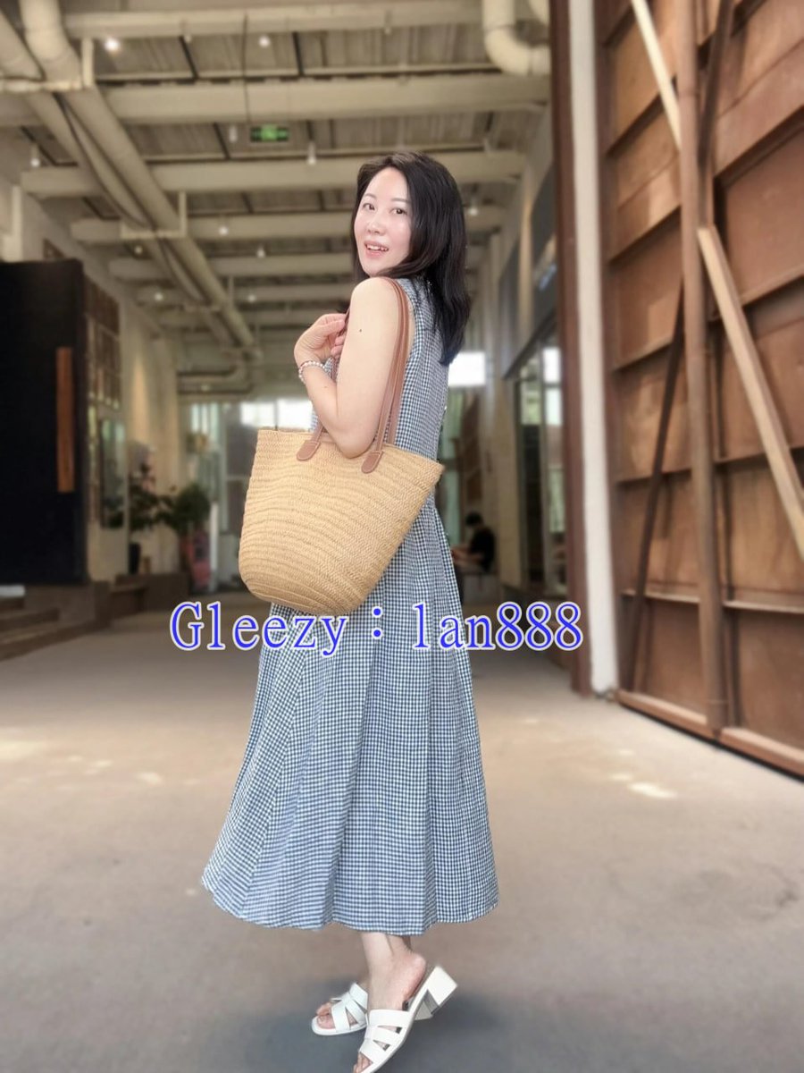 好奇   
你們會看我的照片打手槍嗎
#會打就按贊