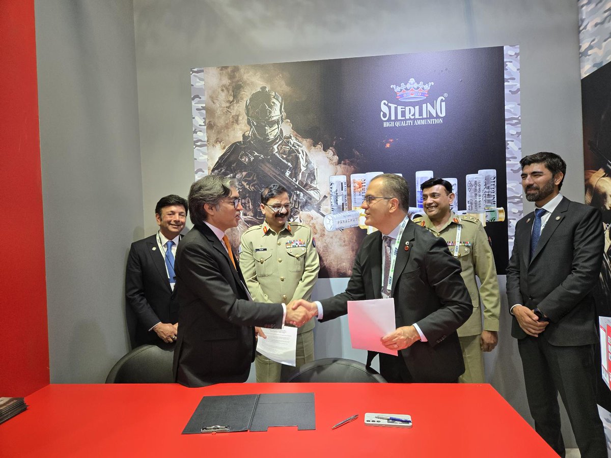 Turaç Dış Ticaret Ltd. Şti. (@turacdisticaret) on Twitter photo Pakistan Ordnance Factories ile Turaç arasında işbirliği protokolü #IDEF2025 Fuarında imzalandı.
🇵🇰 👏 🇹🇷
The cooperation protocol between Pakistan Ordnance Factories and Turac was signed during the IDEF '25 Expo.
#PakistanOrdnanceFactories
<a href="/idefintl/">idefinternational</a>
<a href="/Sterling_Ammo/">Sterling Ammunition</a> Pakistan Ordnance Factories ile Turaç arasında işbirliği protokolü #IDEF2025 Fuarında imzalandı.
🇵🇰 👏 🇹🇷
The cooperation protocol between Pakistan Ordnance Factories and Turac was signed during the IDEF '25 Expo.
#PakistanOrdnanceFactories
<a href="/idefintl/">idefinternational</a>
<a href="/Sterling_Ammo/">Sterling Ammunition</a>