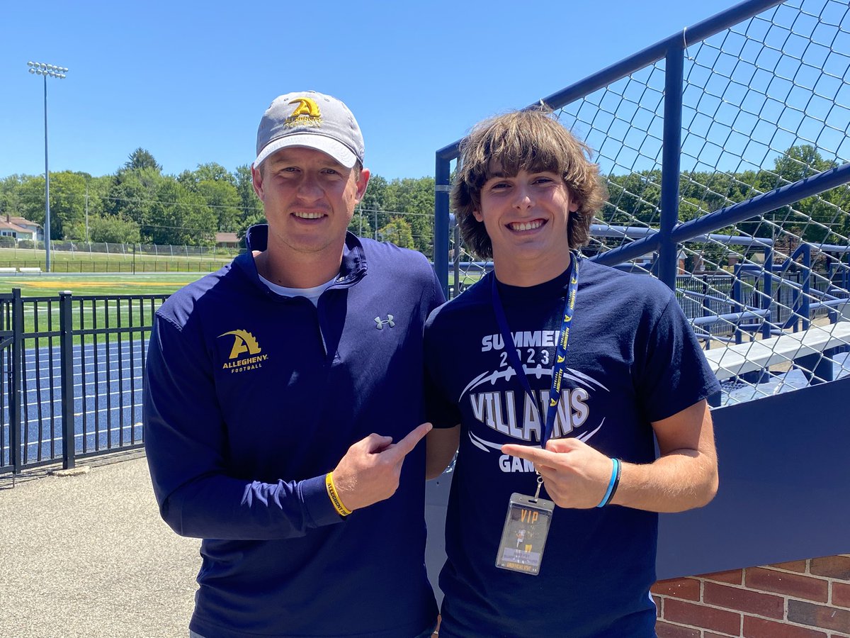 HenryKyle7191's tweet image. Had an amazing time today at Allegheny College for a visit! Thank you so much to @Coach_Layer , @Coach_Taggart22 and @CoachWills88 for the invite and guiding me through the beautiful campus. Go gators!🐊