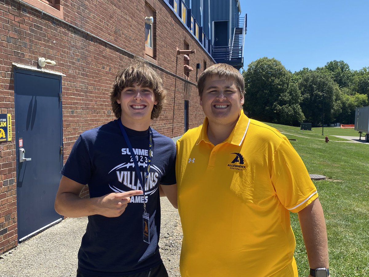HenryKyle7191's tweet image. Had an amazing time today at Allegheny College for a visit! Thank you so much to @Coach_Layer , @Coach_Taggart22 and @CoachWills88 for the invite and guiding me through the beautiful campus. Go gators!🐊