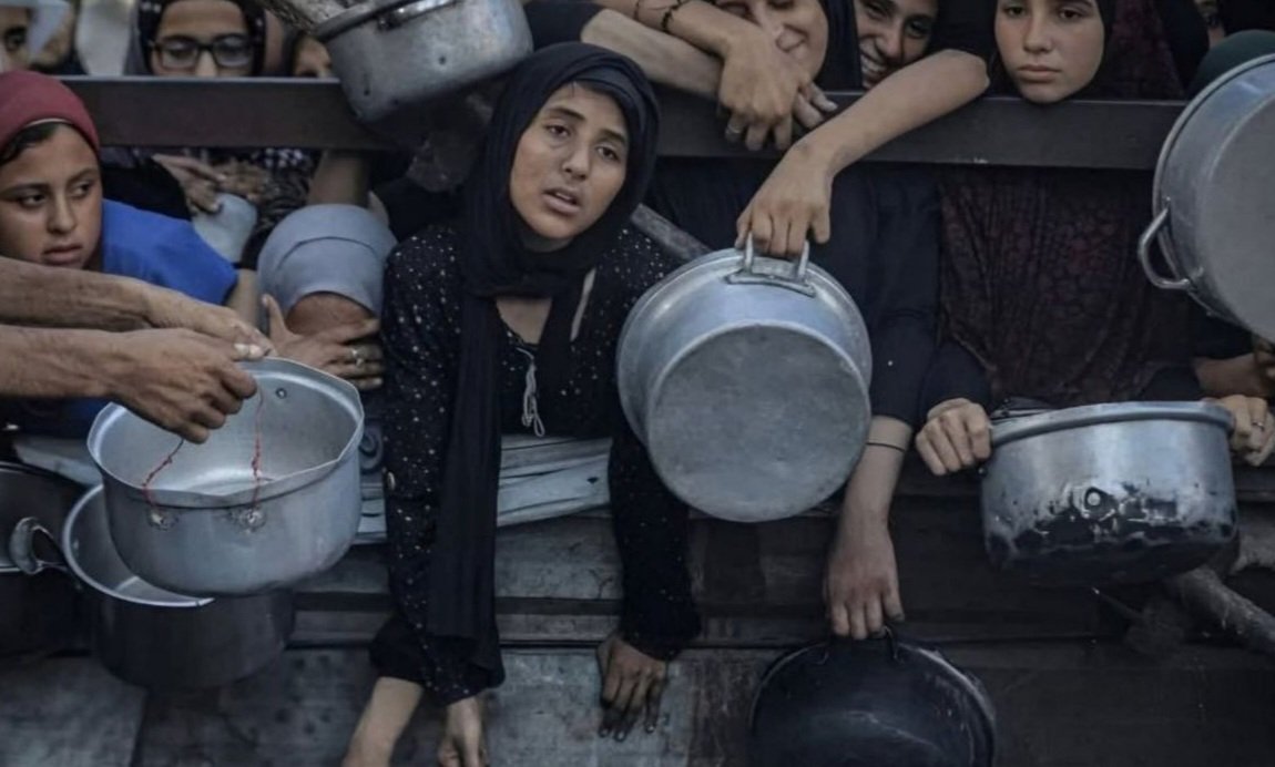 ⚪️بی‌رمق، اما ایستاده

روایتی بی‌کلام از مقاومتی که جهان فقط تماشا می‌کند.

#نسل_کشی_غزه