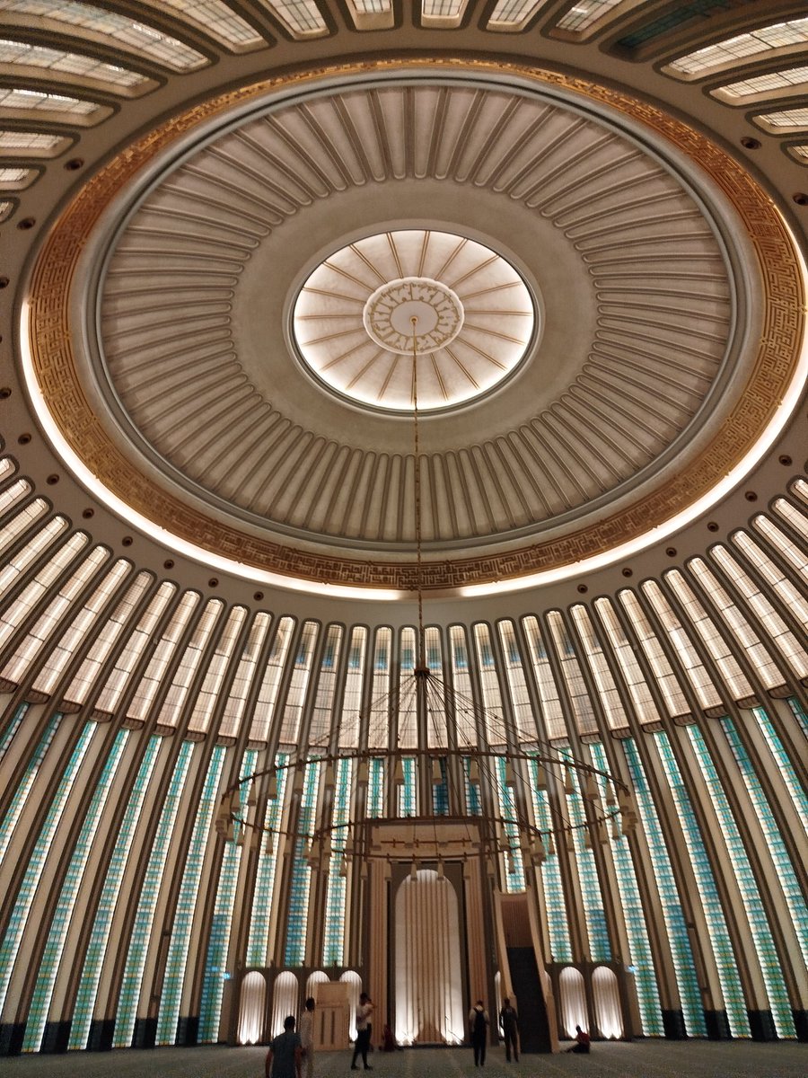 jalalayn's tweet image. Whenever I land in Istanbul, I like to visit the spectacular airport Ali Kuscu Camii