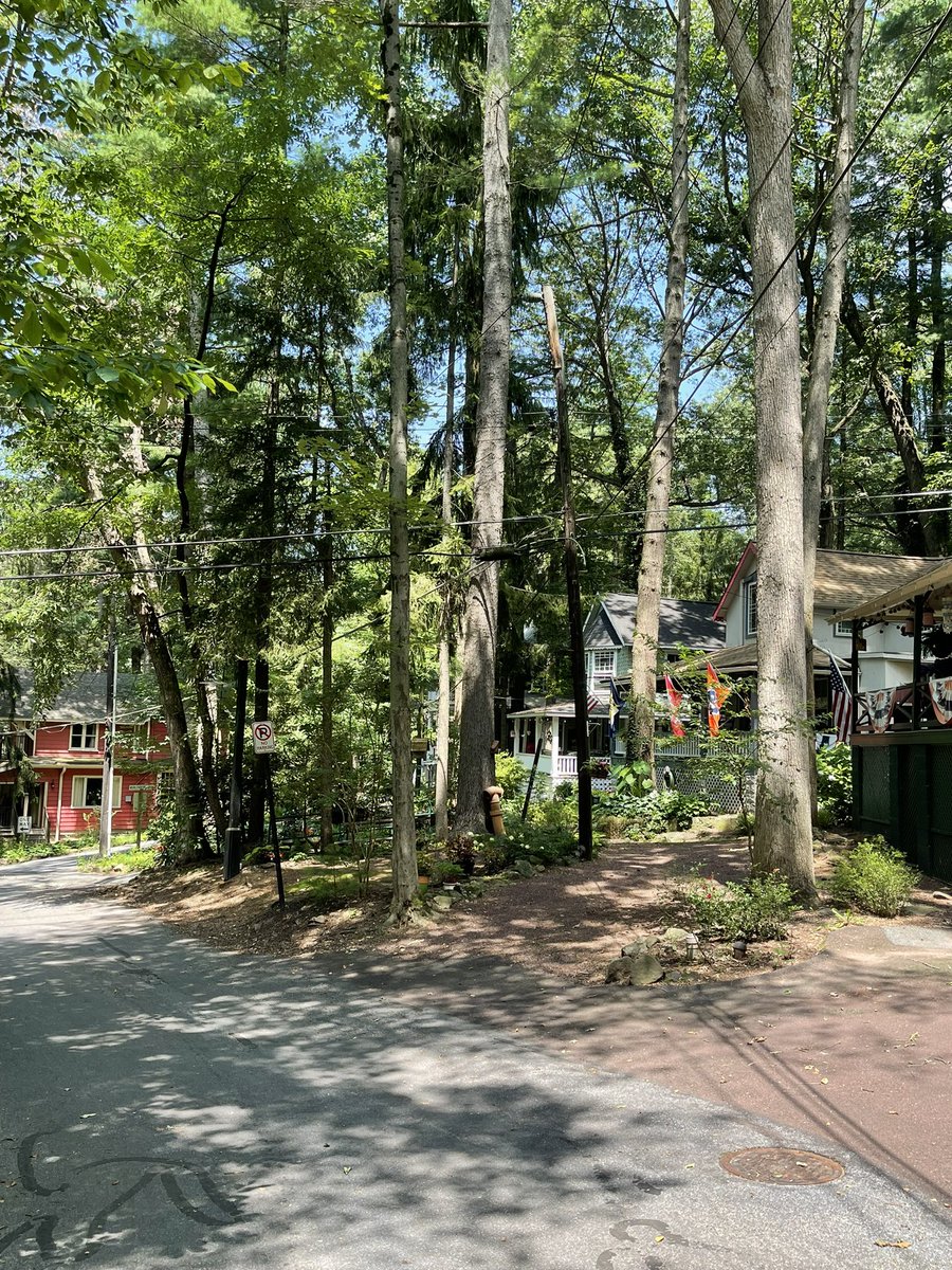 KeithbPa's tweet image. I stopped on my way to the Lebanon Fair at a small town in the woods called Mt Gretna PA.
I definitely recommend it! π²π²