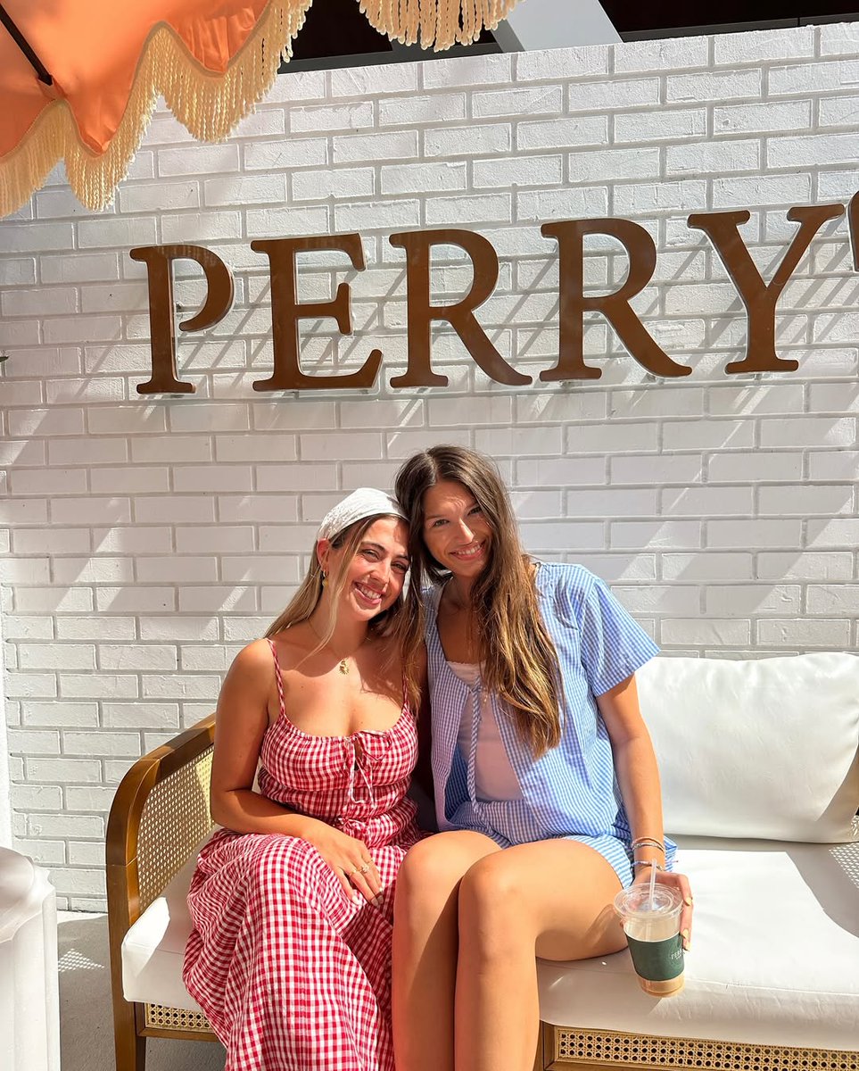 StPetePier's tweet image. Have you tried Perry’s Porch yet? The new spot on St. Pete Pier blends history, coastal vibes &amp;amp; fresh Florida flavors with amazing waterfront views. ☕🍴🍹 From coffee to cocktails, it’s a must! #PerrysPorch #StPetePier