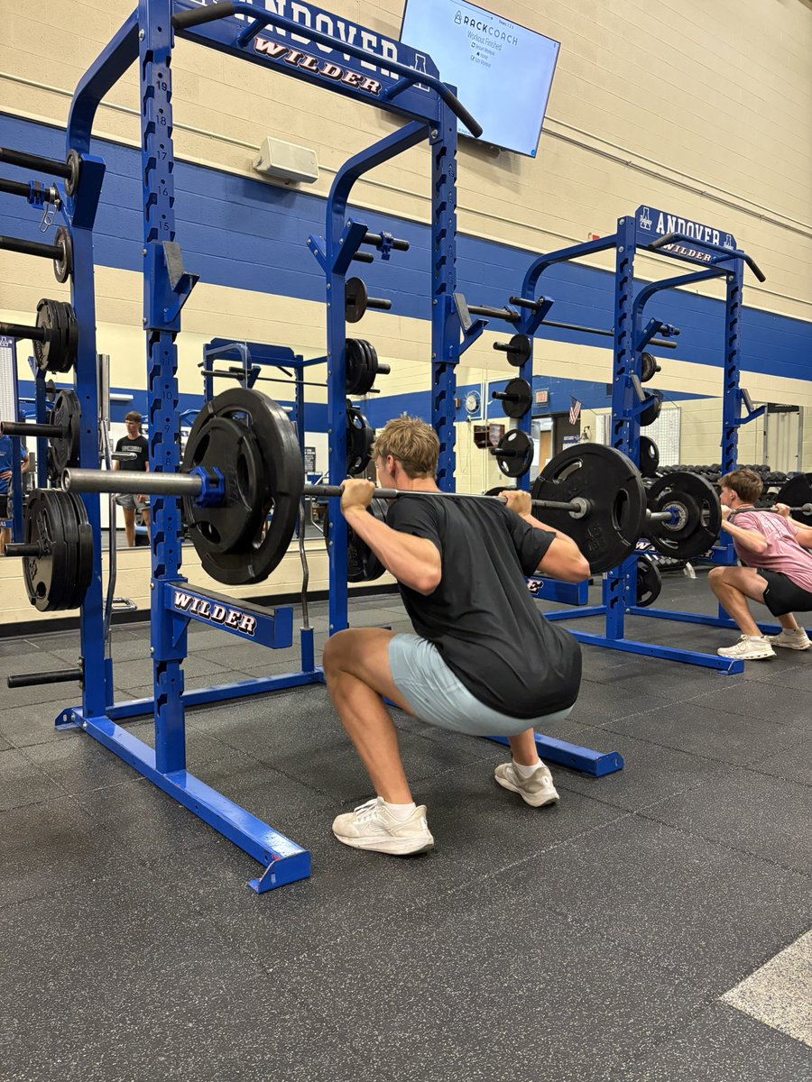 The best 𝙏𝙚𝙖𝙢 𝘽𝙤𝙣𝙙𝙞𝙣𝙜 a team can do!

🔹 <a href="/DrewHutchinson/">Drew Hutchinson</a> (6’7 C/F)
🔹 <a href="/Walkermc_32/">Walker Mcclellan</a> (6’4 F)

𝙎𝙦𝙪𝙖𝙩 𝙇𝙤𝙬 - 𝙅𝙪𝙢𝙥 𝙃𝙞𝙜𝙝 🏋️‍♂️🐰