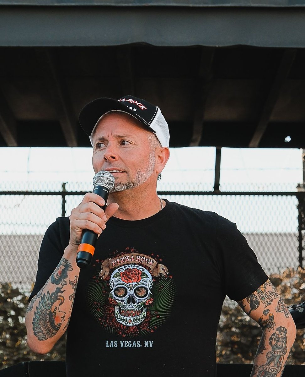 vegaspizzafest's tweet image. THE LEGEND RETURNS! World champion pizzaiolo Tony Gemignani & Pizza Rock are back at Las Vegas Pizza Festival! The 13-time World Pizza Championship winner brings his award-winning craft.
VIP tickets nearly SOLD OUT! Limited GA tickets remain at Tier 2 pricing. Get yours now! 🎟️