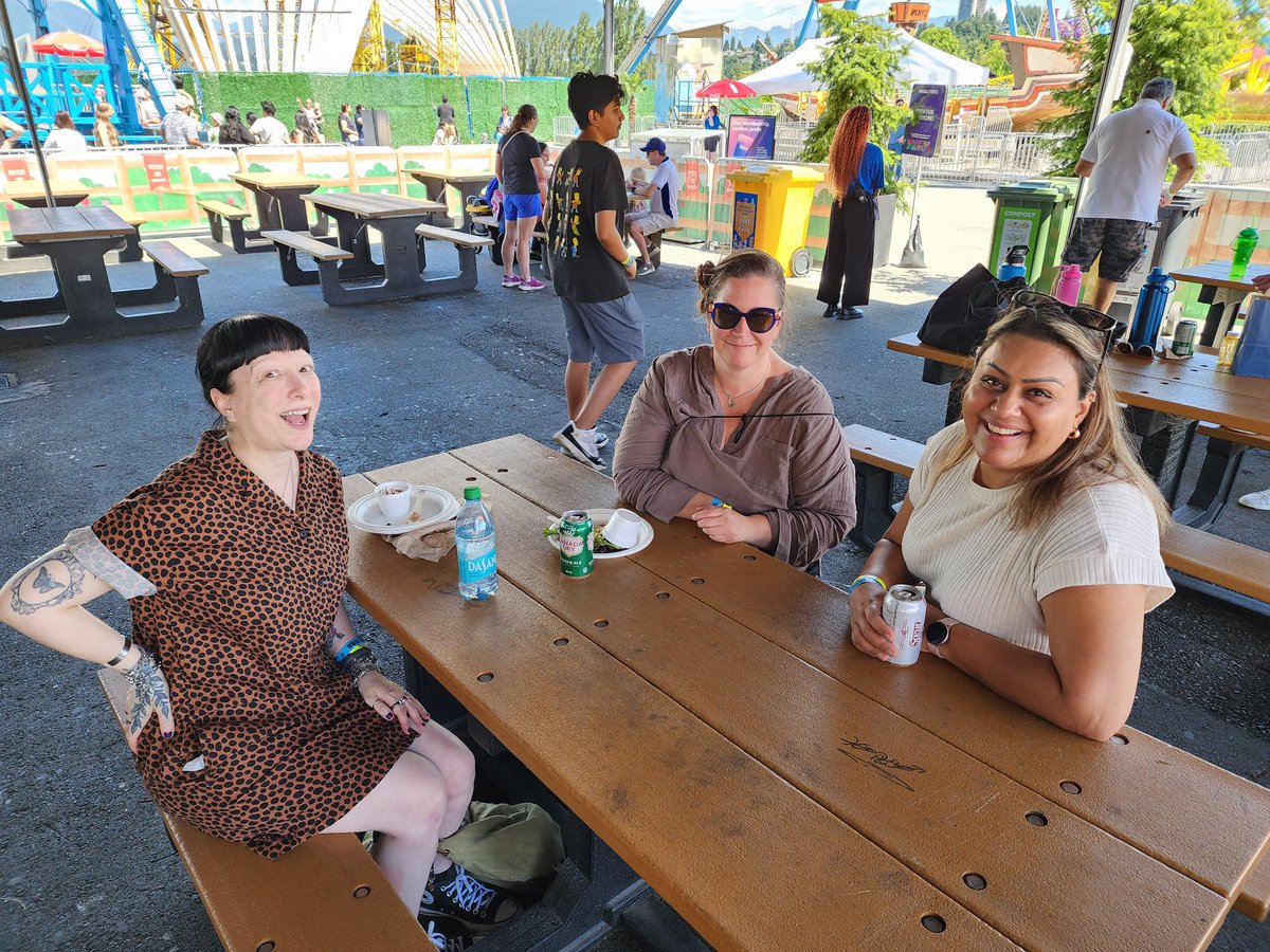 ClearlineCPA's tweet photo. Our annual Office Summer Smash was a hit. 
We spent the day at Playland with our friends and families soaking up the sun. 

A backyard style barbeque capped off the day with fresh burgers, salads, and all the summer classics. 

Great weather, great food, and even better company. https://t.co/tfQAnSValb