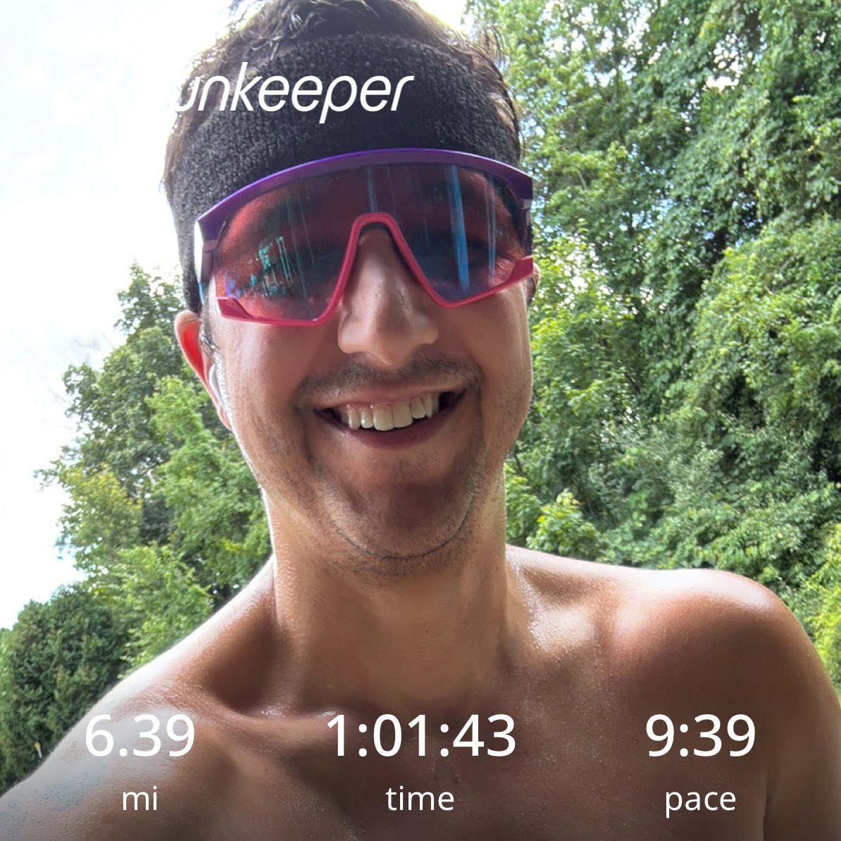 SexyStockSlayer's tweet image. Whew, very tired and sore today. Pushed through my arms and shoulder work out yawning. Was gonna call it but decided to go for a short run. Ended up going 6miles! Just got show up and keep pushing!