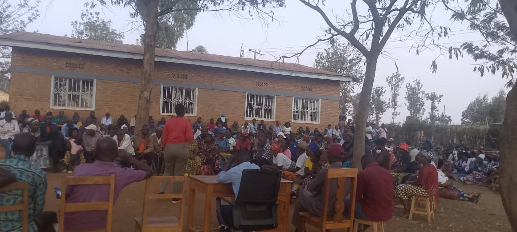 Umurenge wa Musenyi - Akarere ka Bugesera (@sectormusenyi) on Twitter photo Uyu munsi hakozwe inteko z'abaturage mu tugari twose tw'umurenge wa Musenyi.Inteko zitabiriwe n'abakozi bakorera ku rwego rw'umurenge.Hatanzwe Ubutumwa hakemurwa n'ibibazo.
<a href="/BugeseraDistr/">Bugesera District</a>
<a href="/RwandaEast/">πππ¬πππ«π§ ππ«π¨π―π’π§ππ | ππ°ππ§ππ</a> Uyu munsi hakozwe inteko z'abaturage mu tugari twose tw'umurenge wa Musenyi.Inteko zitabiriwe n'abakozi bakorera ku rwego rw'umurenge.Hatanzwe Ubutumwa hakemurwa n'ibibazo.
<a href="/BugeseraDistr/">Bugesera District</a>
<a href="/RwandaEast/">πππ¬πππ«π§ ππ«π¨π―π’π§ππ | ππ°ππ§ππ</a>