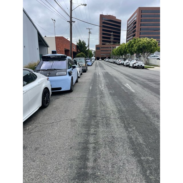 Hi X! It’s been a while. 

What’s new is that @waymo has completely taken over the streets of West Los Angeles. We tried to talk to them and were told “complaints can be made via the Waymo app.” (!)

Maybe X is more effective?!

@google <a href="/TraciParkforLA/">TraciParkforLA</a> <a href="/MayorOfLA/">Mayor Karen Bass</a> #badneighbors