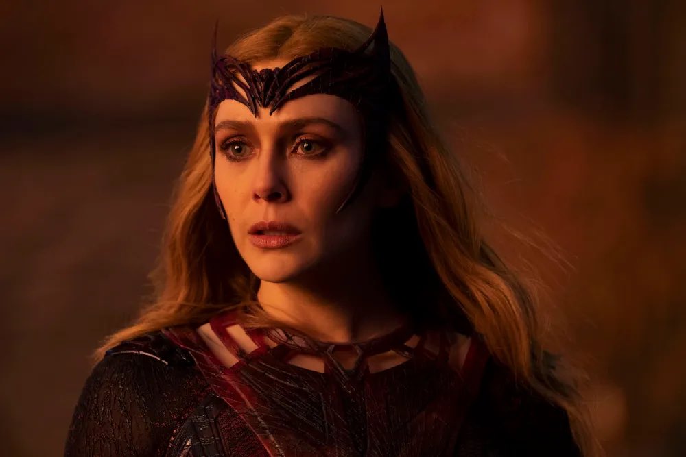 screenrant's tweet image. Matt Shakman tells @screenrant if he believes Wanda Maximoff / Scarlet Witch is really gone in the #MCU:
“Wanda’s never gone.”
Read more here: screenrant.com/scarlet-witch-…