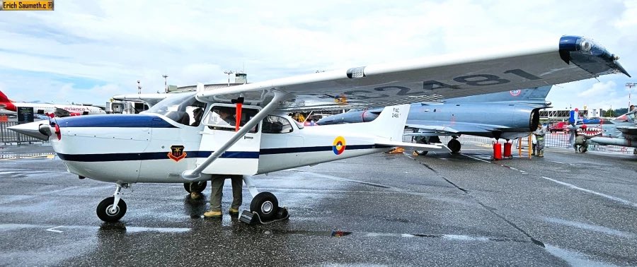 icarvajalh's tweet photo. .@FuerzaAereaCol para su entrenamiento primario de Cadetes en #EMAVI reemplaza definitivamente sus T-41 y complementa su flota de T-90 Calima con nuevos Cessna Aircraft (Textron Aviation) 172 Skyhawk.
@AerocivilCol
@RevistaFAC
Fuente: @Infodefensa https://t.co/t8SkBxXRKF