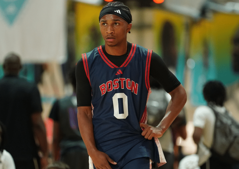 steve_hewitt's tweet image. “I think he’s just beginning his ascension.” — Vin Pastore
Antonio Pemberton was one of the biggest stock-risers not only in New England, but nationally during the July live period.
Enjoyed chatting with @AJPemberton_19 on his growth, meeting SGA & more: basketballjournal.com/2025/07/21/ant…