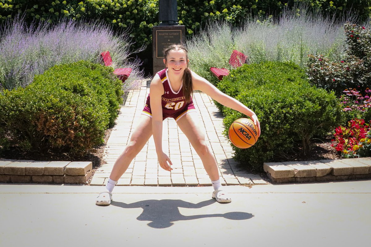 cobelynw's tweet image. After an amazing afternoon connecting with @CoachLaurenWBB, I’m incredibly honored, blessed, and grateful to receive an offer from Concordia University of Chicago to continue both my academic and basketball journey! ❤️💛
I’m beyond thankful for the opportunity and excited for…