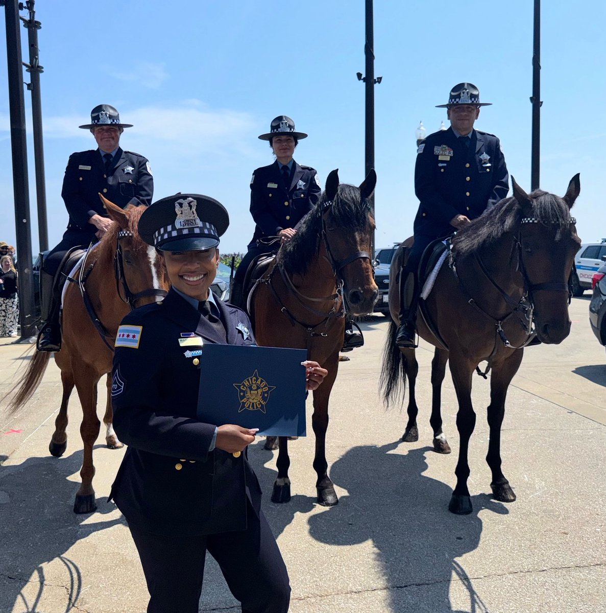 Congratulations FTO Washington 

#ChicagoPoliceDepartment
#BlackFireBrigade
#BlackFireBrigadeEMTProgram
#BFB
#WorkforceDevelopment
#apprenticeshipprogram

Become an EMT

form.jotform.com/23042723700714…