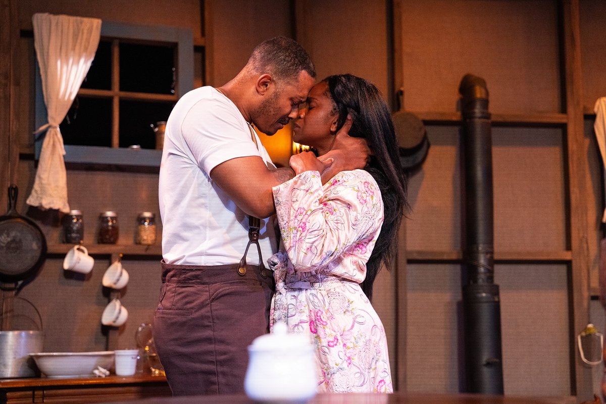 MajorCelebrity's tweet image. For a very #worthwhile #theatre #experience, I heavily suggest seeing #BertaBerta at the #AtwaterVillageTheatre. I can’t explain it all better than I do in my glowing #review, the link to which is right here: itsnotaboutme.tv/news/theatre-b….