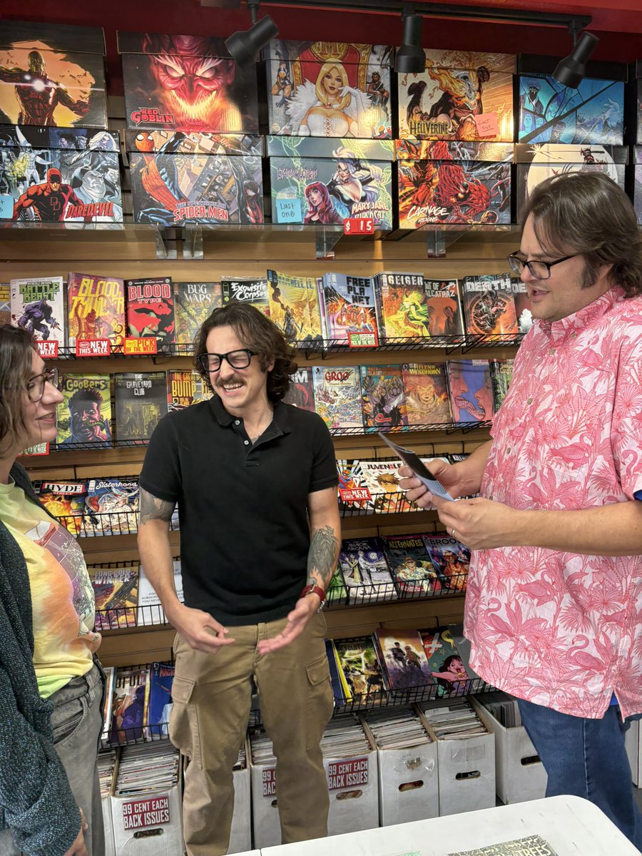 CBCCPodcast's tweet image. Having a totally normal & not staged at all conversation with @aubreysitterson at @cparadize_pas in Pasadena, CA.